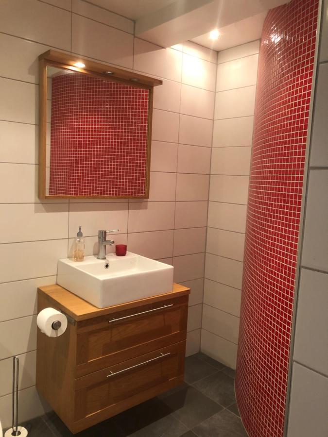 Fridfullt Boende Pa Lantgard Med Underbar Utsikt Malmo Exterior photo